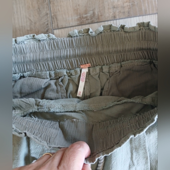 Free People pants. Size XS - Picture 3 of 4